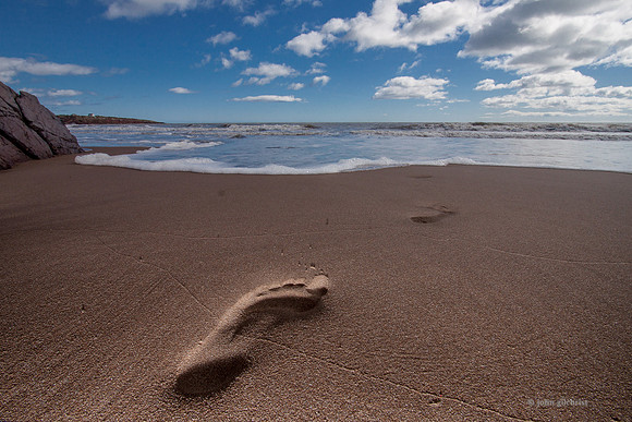 JG is an Edinburgh based photographer open to clients looking for a commercial photography service in Scotland.