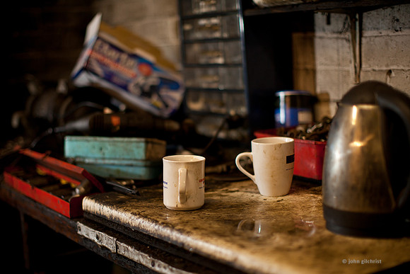 JG is an Edinburgh based photographer open to clients looking for a photography service in Scotland.