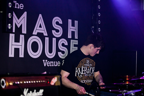 Live band photography in Scotland by music photographer John Gilchrist 20160219-0007