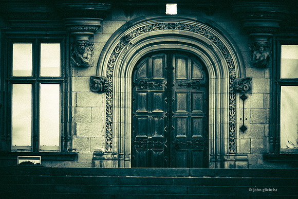 May include scenes of photography locations, beautiful views, and visual references of Edinburgh Scotland.