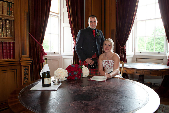 John Gilchrist Edinburgh wedding photographer at Haddo House | Wedding of Joyce and Rik JR1318