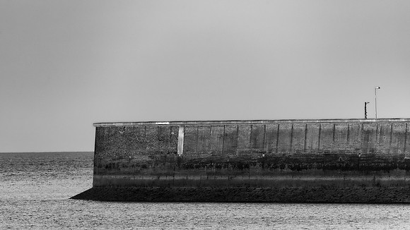 May contain scenes of photography locations, beautiful views, and visual references of Edinburgh UK.