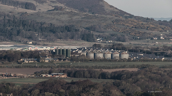 May contain scenes of photography locations, beautiful views, and visual references of The City of Edinburgh.