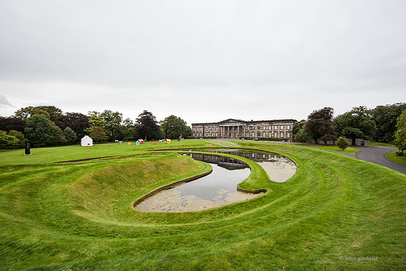 May include scenes of photography locations, beautiful views, and visual references of Edinburgh UK.