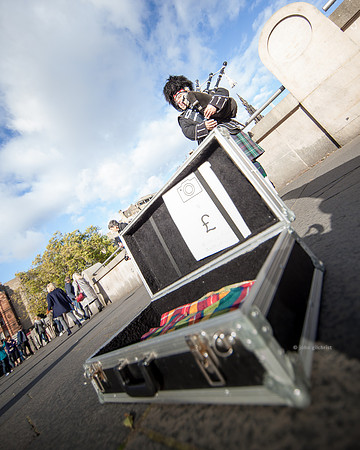 May contain scenes of photography locations, beautiful views, and visual references of The City of Edinburgh.