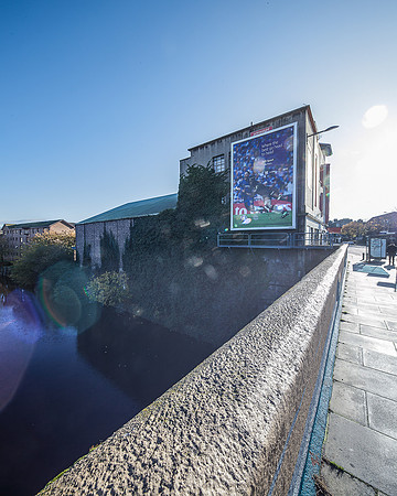 May contain scenes of photography locations, beautiful views, and visual references of The City of Edinburgh.