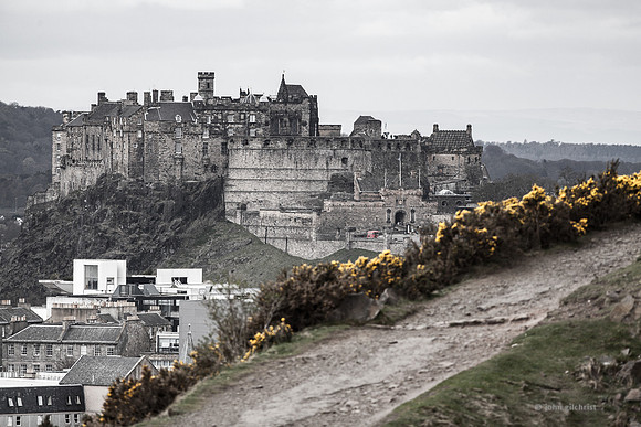May contain scenes of photography locations, beautiful views, and visual references of The City of Edinburgh.