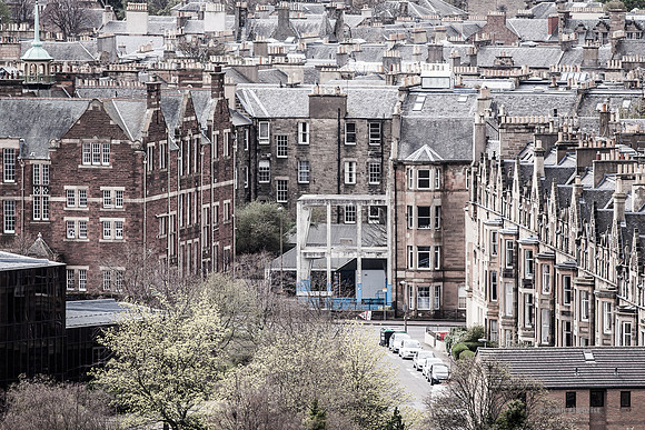 May contain scenes of photography locations, beautiful views, and visual references of Edinburgh UK.