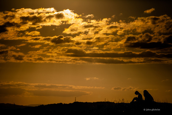 Wedding photography related, may contain couples from the Edinburgh Lothian area taking part in engagement shoots or pre-wedding shoots and enjoying a short photo session with the photographer prior t