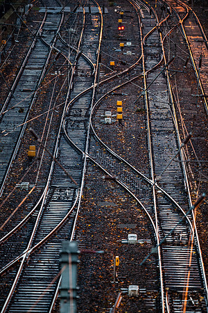 May contain scenes of photography locations, beautiful views, and visual references of Edinburgh Scotland.