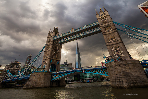 JohnGilchrist is a Scottish based photographer open to clients looking for a photography service in Edinburgh.
