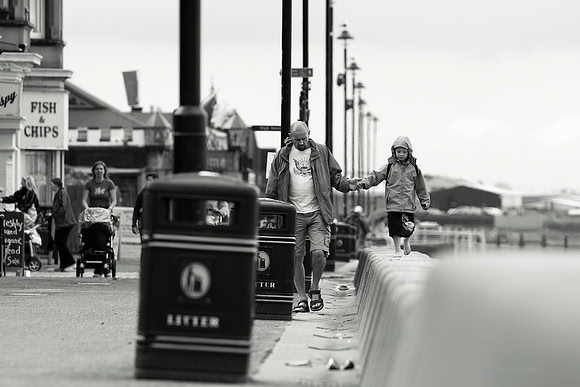 May contain street scenes with people in Edinburgh street photography