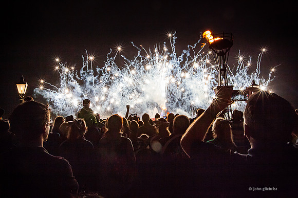 JG is an Edinburgh based photographer open to clients looking for a photography service in Scotland.