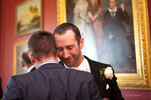 May offer ideas for choosing your wedding photographer in Midlothian
