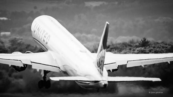 Boeing 767-400ER (764) - United Airlines-22-051205