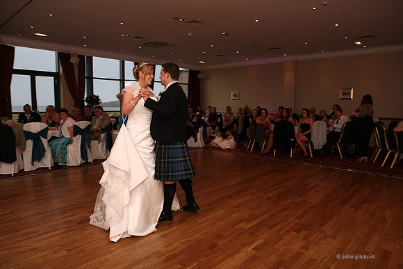 John Gilchrist Edinburgh wedding photographer at Marine Hotel, Wedding of Katie and Chris KC1112