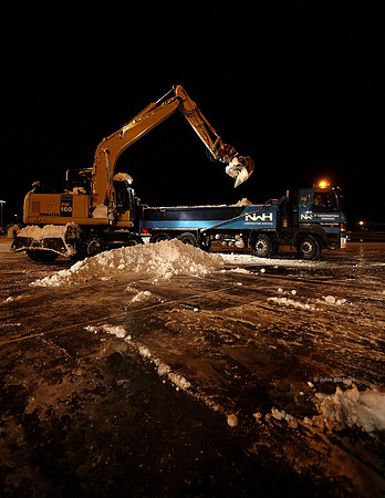 Industrial related, may contain production, heavy industry, or manufacturing references, Industrial photography by John Gilchrist