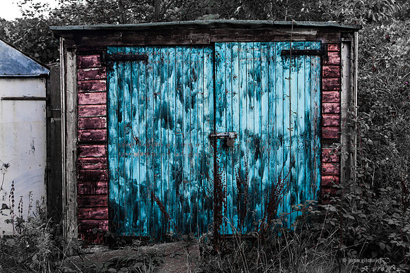JohnGilchrist is a Scottish based photographer open to clients looking for a photography service in Edinburgh.