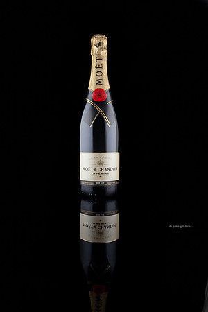 JohnGilchrist is an Edinburgh based photography service open to clients looking for commercial photographers in Scotland.