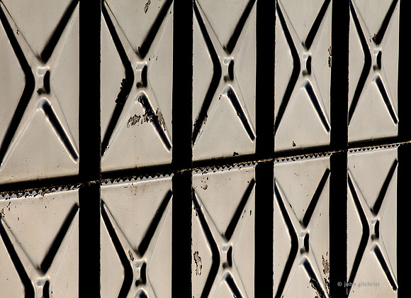 JohnGilchrist is an Edinburgh based photographer open to clients looking for a photography service in Scotland.