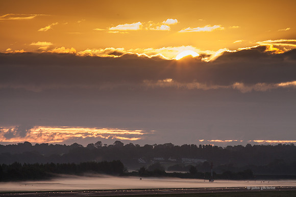 JG is an Edinburgh based photographer open to clients looking for a photography service in Scotland.